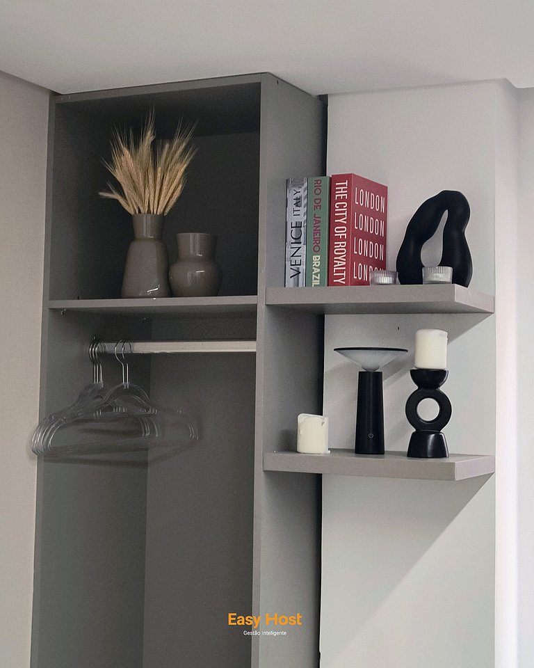 Stay Jardim 106 com Hidro Privativa - By EasyHost