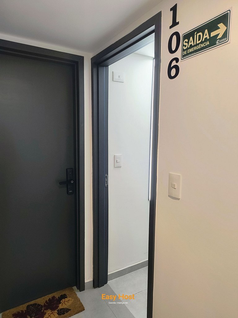 Stay Jardim 106 com Hidro Privativa - By EasyHost