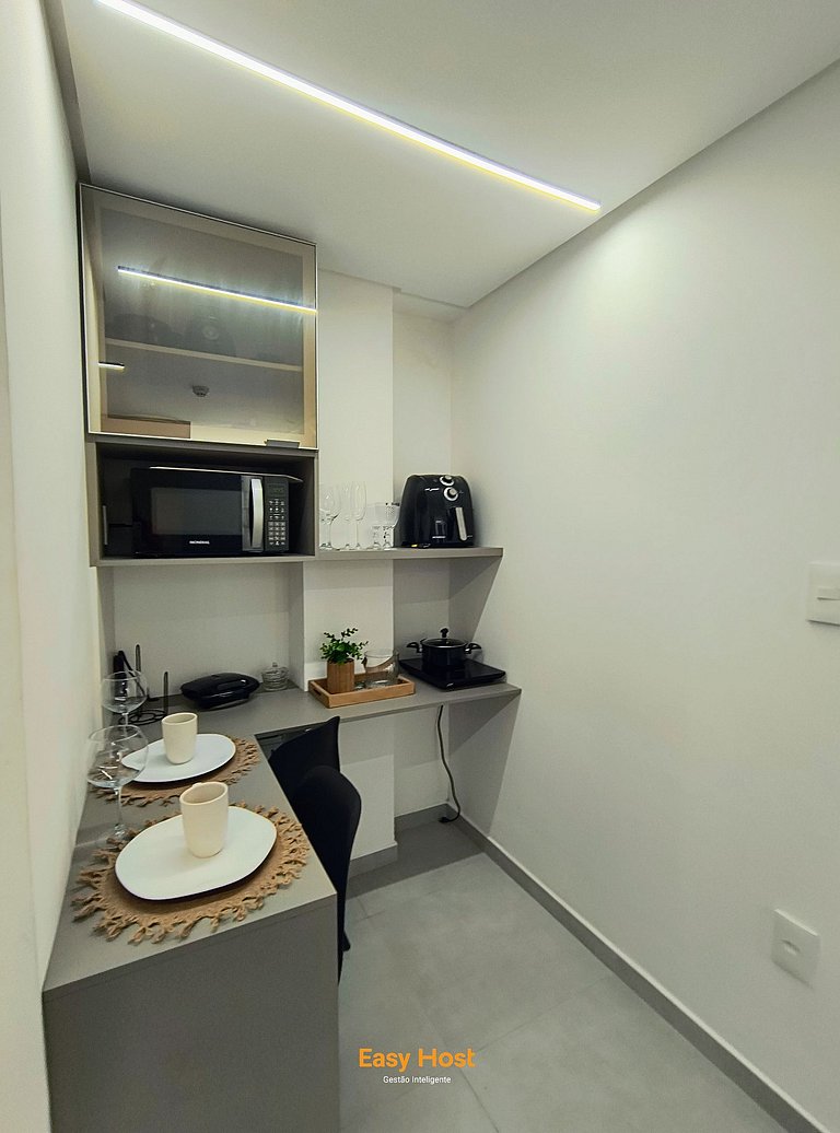Stay Jardim 106 com Hidro Privativa - By EasyHost