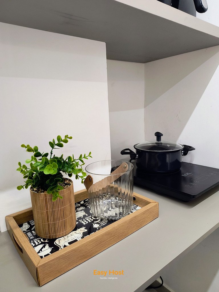 Stay Jardim 106 com Hidro Privativa - By EasyHost
