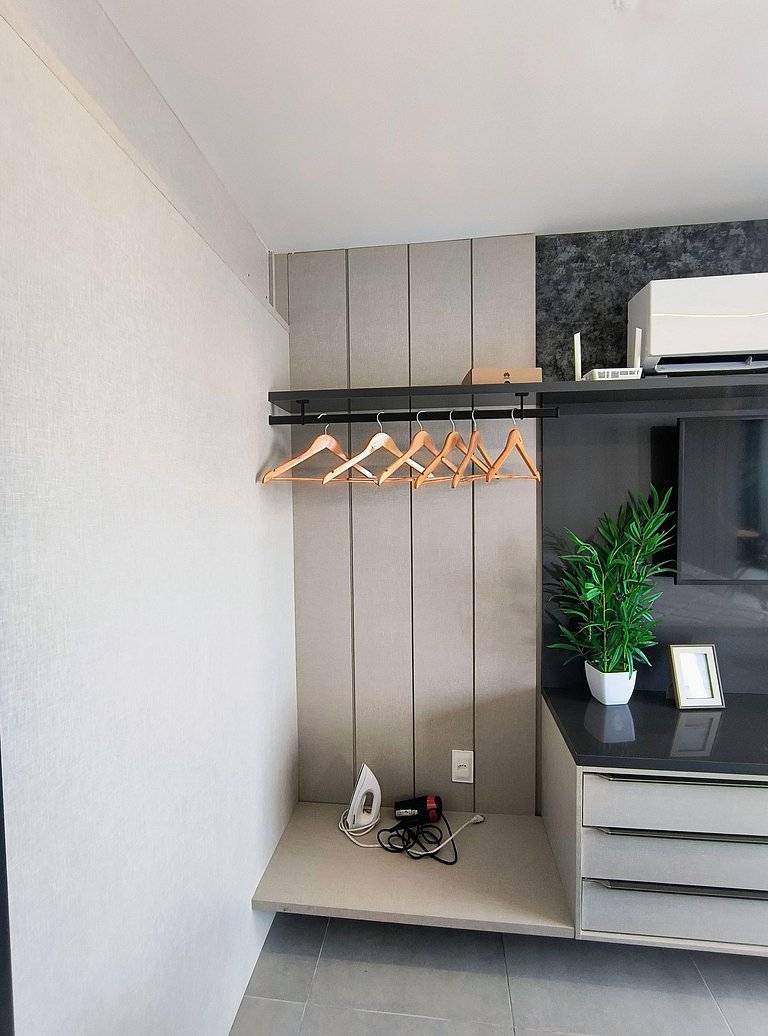Studio 703. Neo Duos Intermares  - By EasyHost