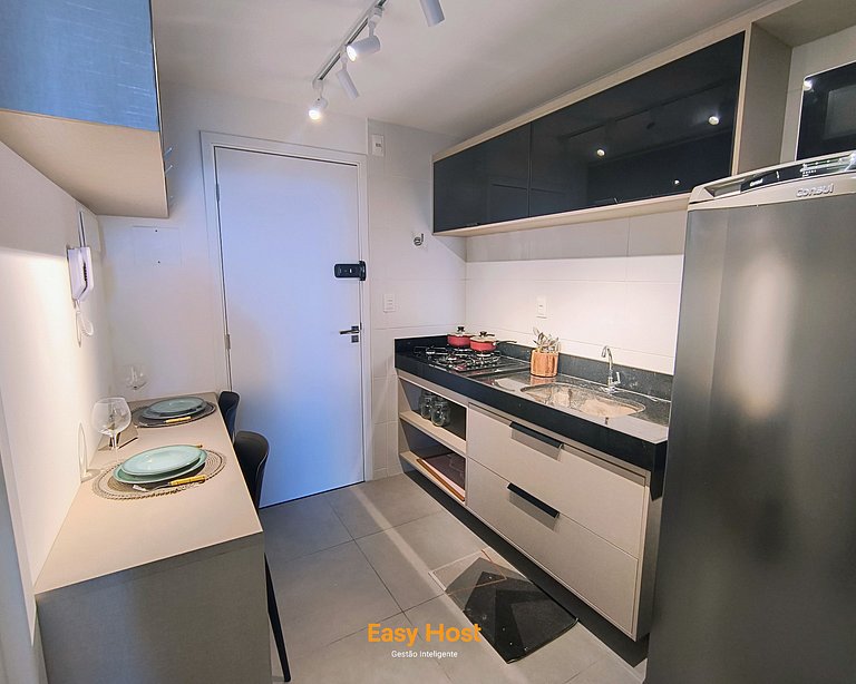 Studio 703. Neo Duos Intermares  - By EasyHost