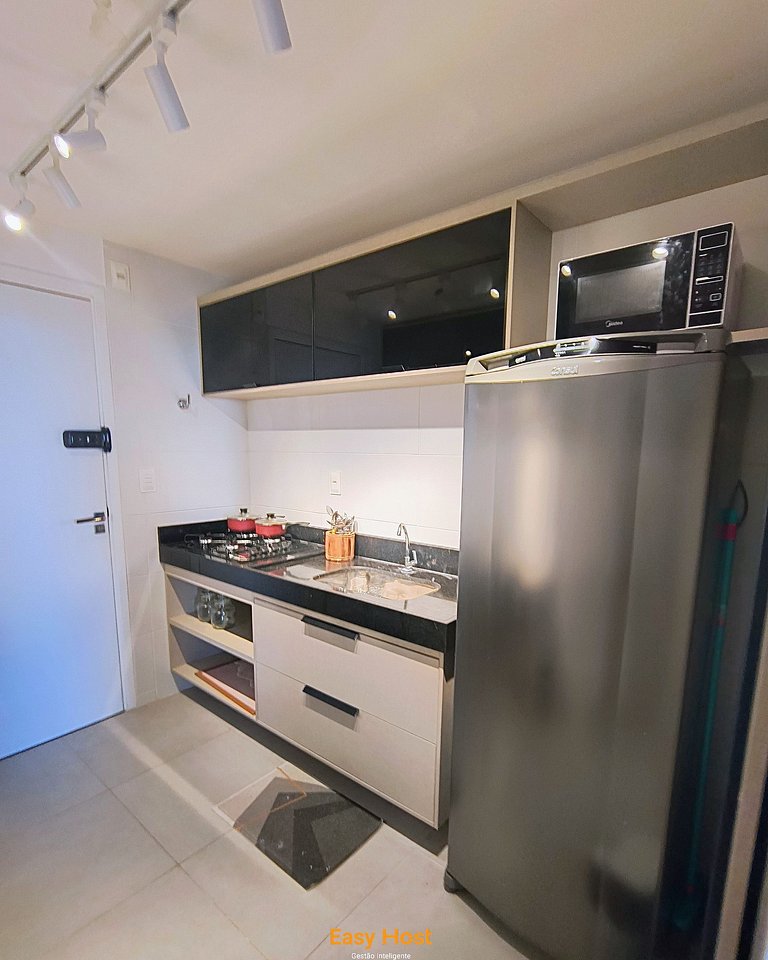 Studio 703. Neo Duos Intermares  - By EasyHost